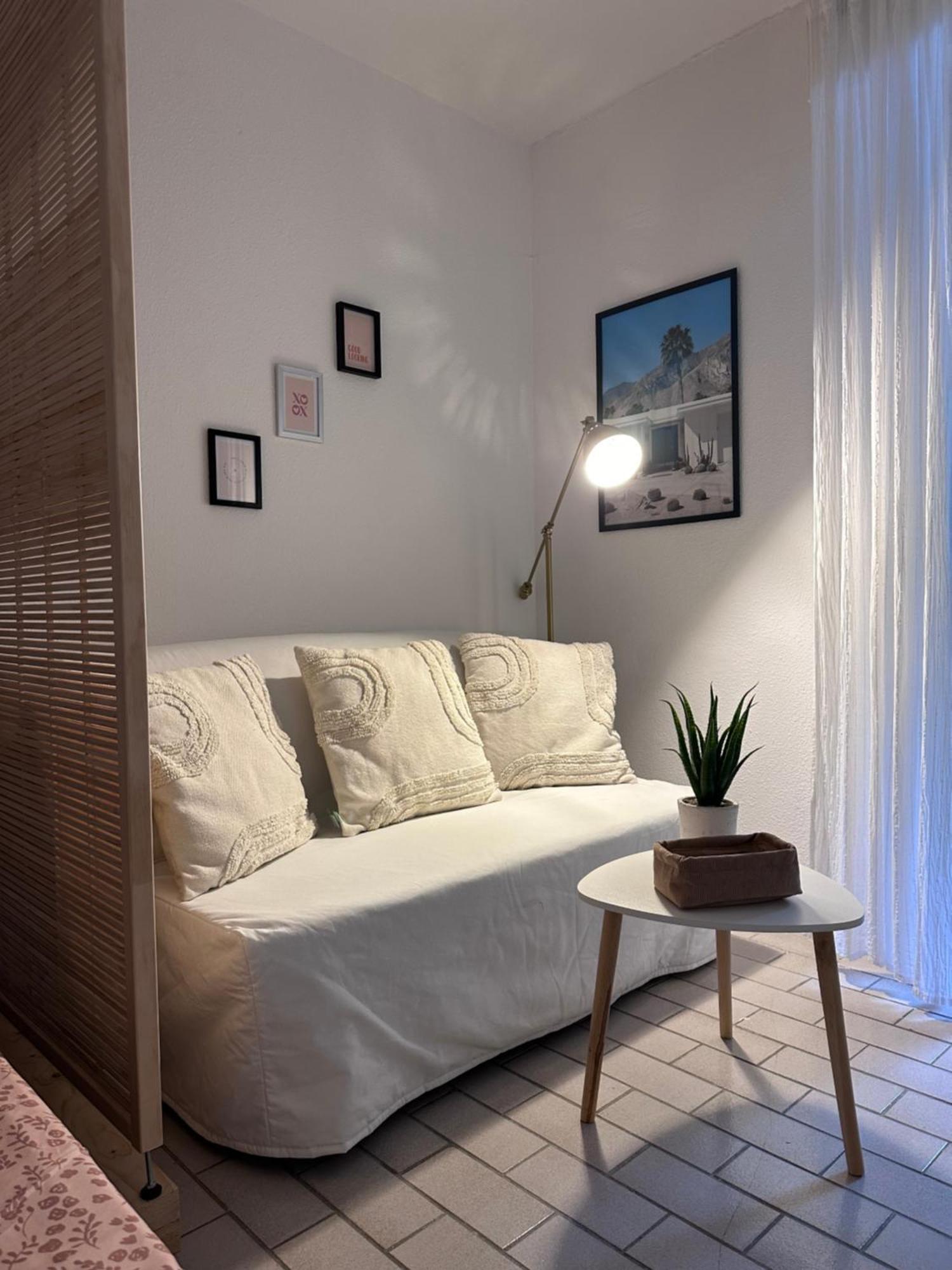 Studio Sur Le Port De Hyeres - A 2Min Des Plages, Clim & Balcon Exterior photo